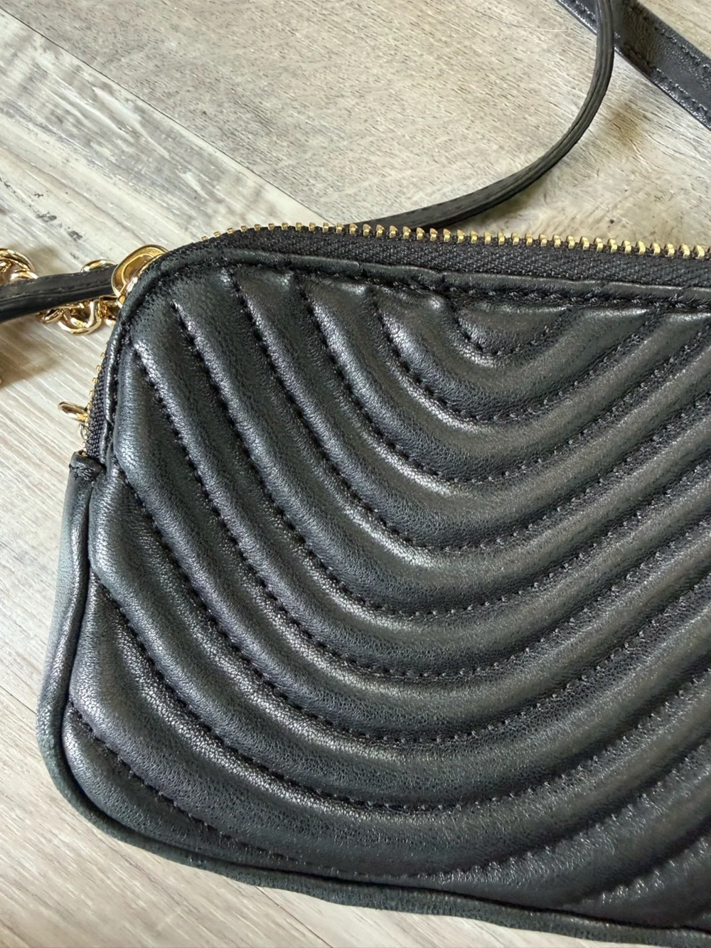 henri bendel stylish black